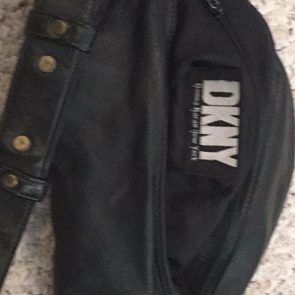 Donna Karen New York leather bucket bag - Picture 3 of 7